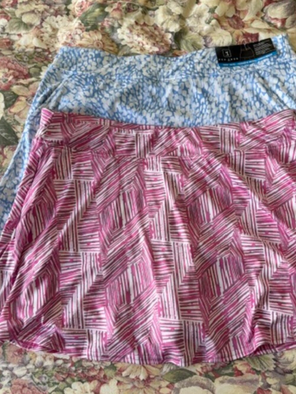PGA Tour golf skorts (2) One with tags. size XL